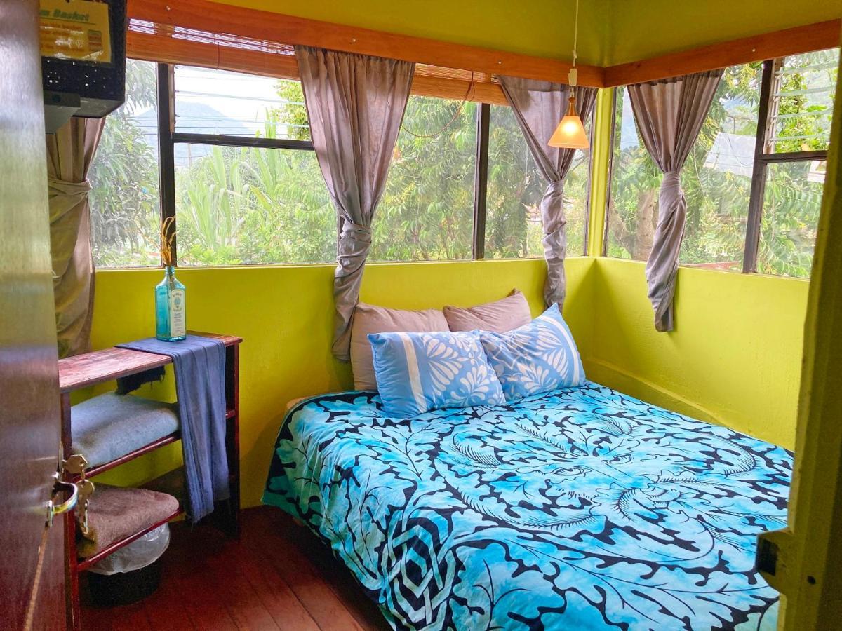 Montana Linda Hostel Ороси Экстерьер фото