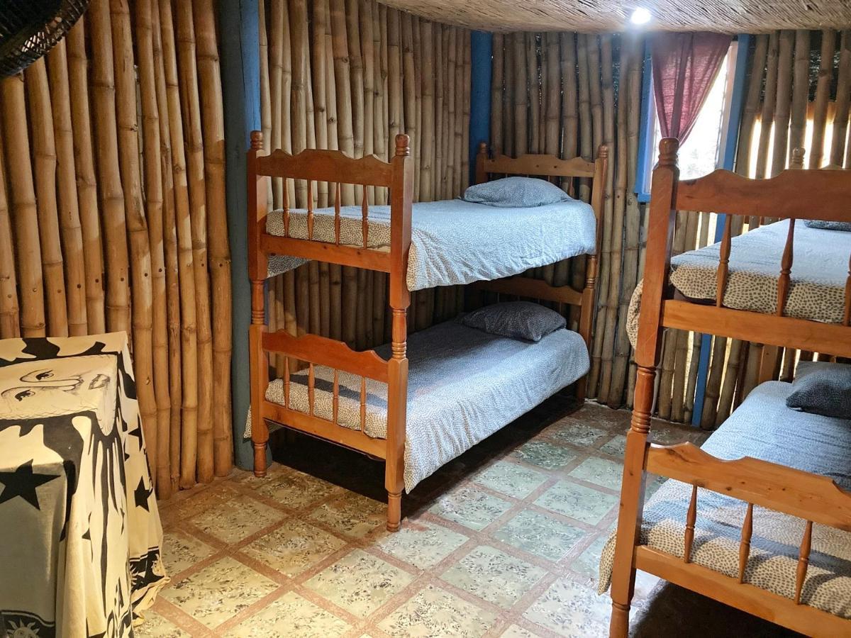 Montana Linda Hostel Ороси Экстерьер фото